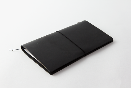 Traveler&apos;s Notebook Starter Kit (Regular Size) - Black (13714006) | Washi Wednesday